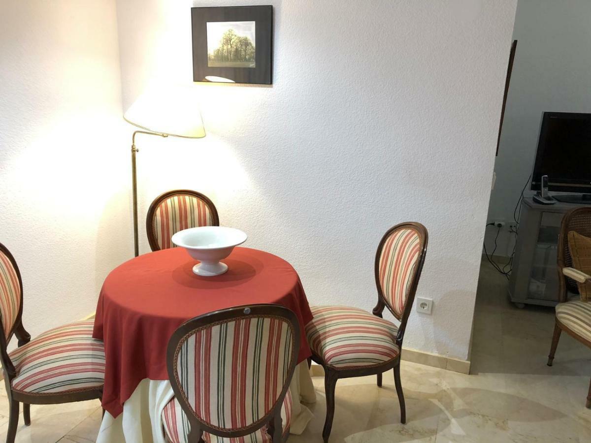 Alojamiento Ronda De Los Tejares Kordoba Bagian luar foto